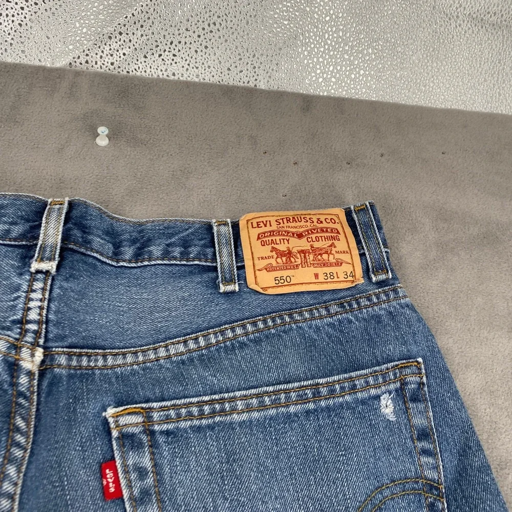 Levis 550 Relaxed Fit Blue Denim Jeans Mens 38x34 Medium Wash Cotton 6776